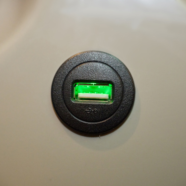 ミルキーウェイCJ115《4列ワイドシート》《車内除菌済》《空気清浄機付》《充電設備》