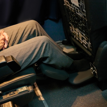 ミルキーウェイCJ111《3列独立シート》《車内除菌済》《空気清浄機付》《トイレ付》《充電設備》