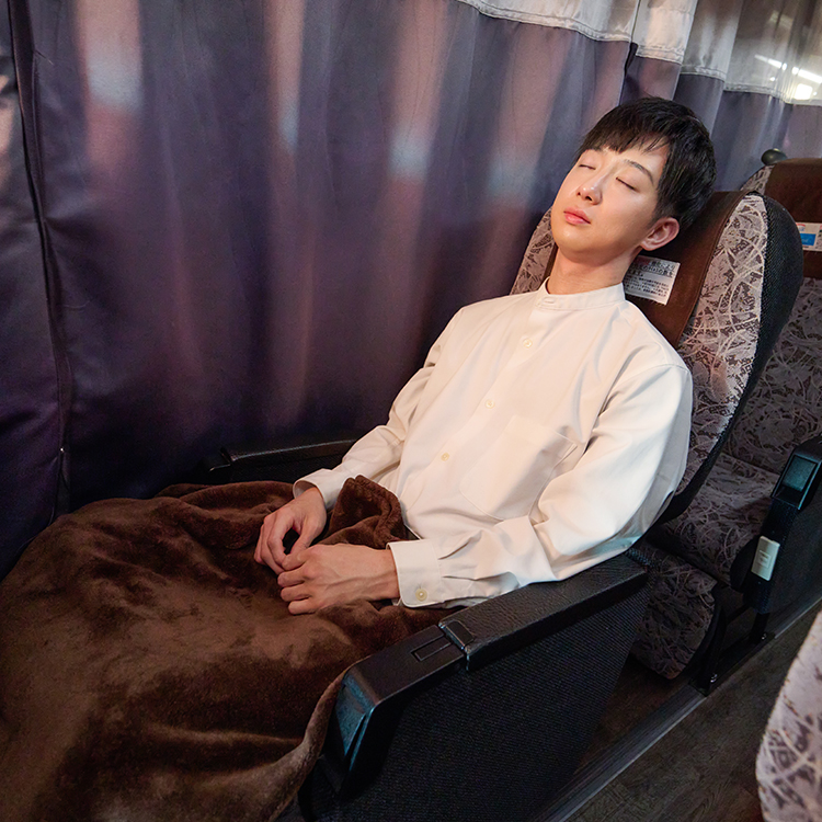 NT1005　ナイトライナー　大宮・新宿・八王子⇒京都・大阪・天王寺　3列独立シート・トイレ付　10/1〜