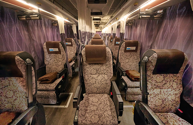 NT1005　ナイトライナー　大宮・新宿・八王子⇒京都・大阪・天王寺　3列独立シート・トイレ付　10/1〜